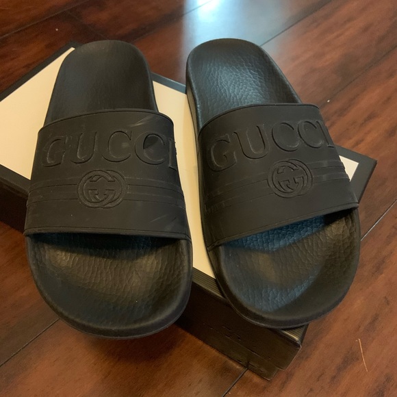 gucci bedazzled slides